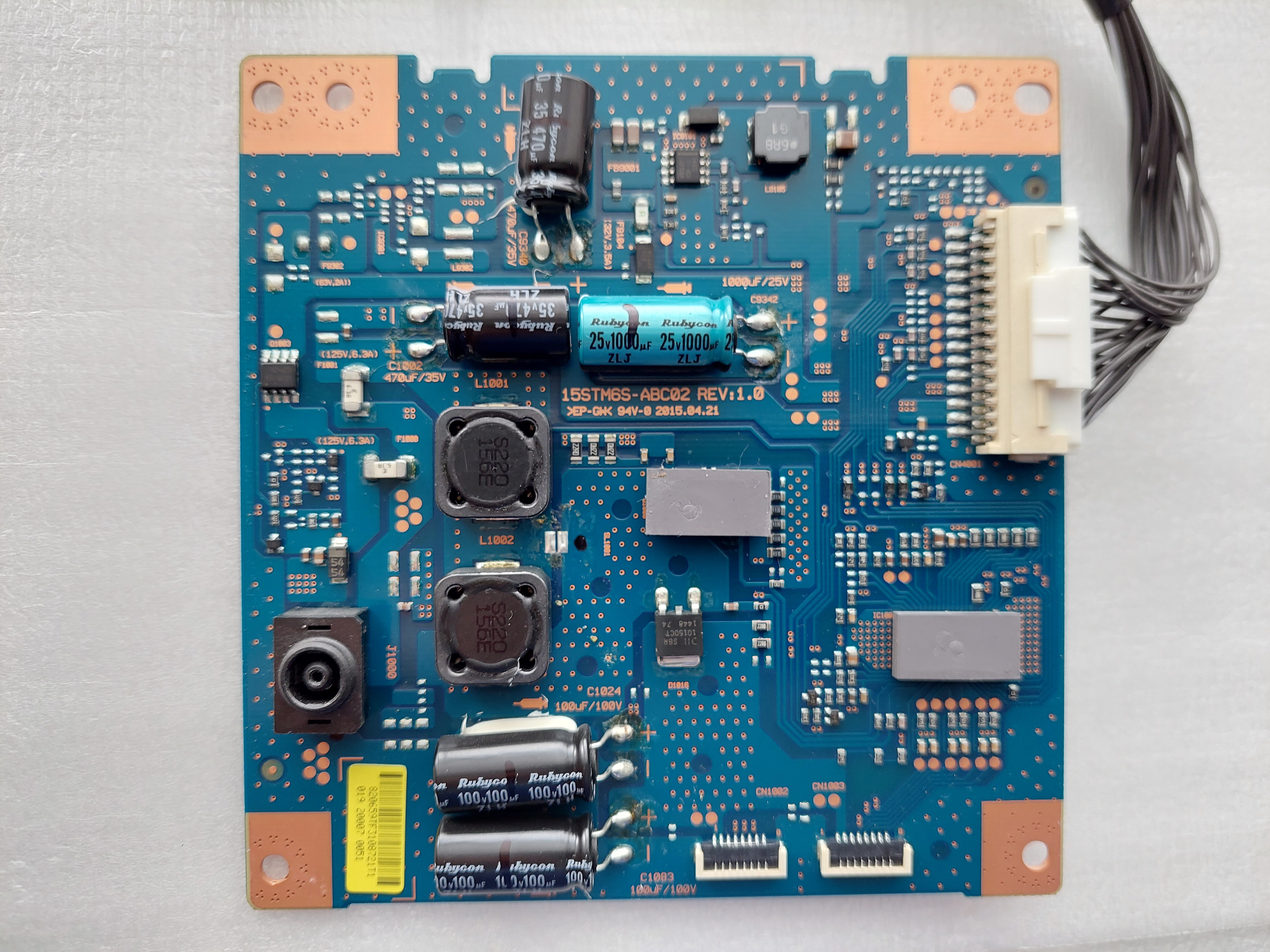 15STM6S-ABC02 z Sony KDL-50W808C