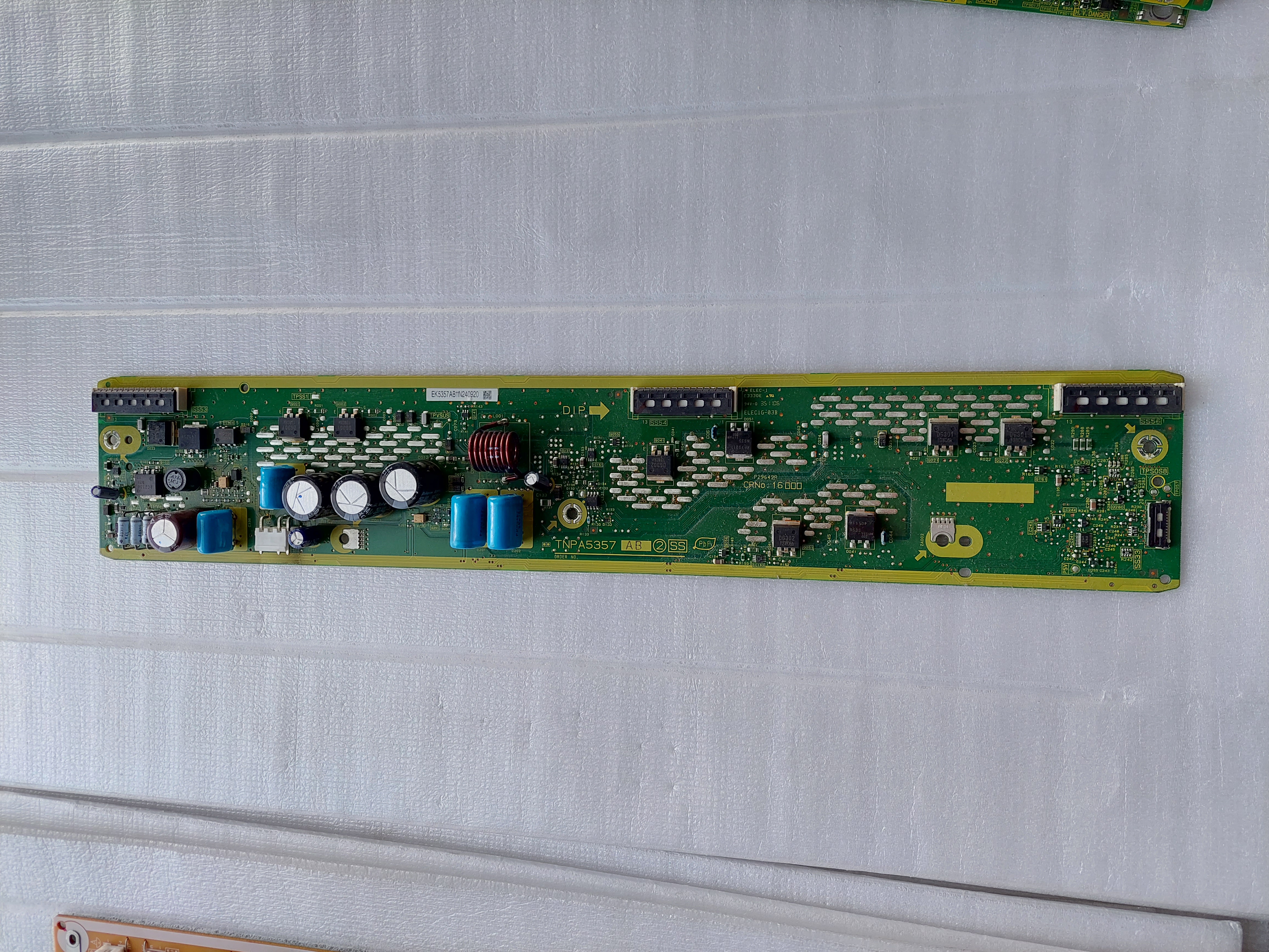 TNPA5357 z Panasonic TX-P50U30E