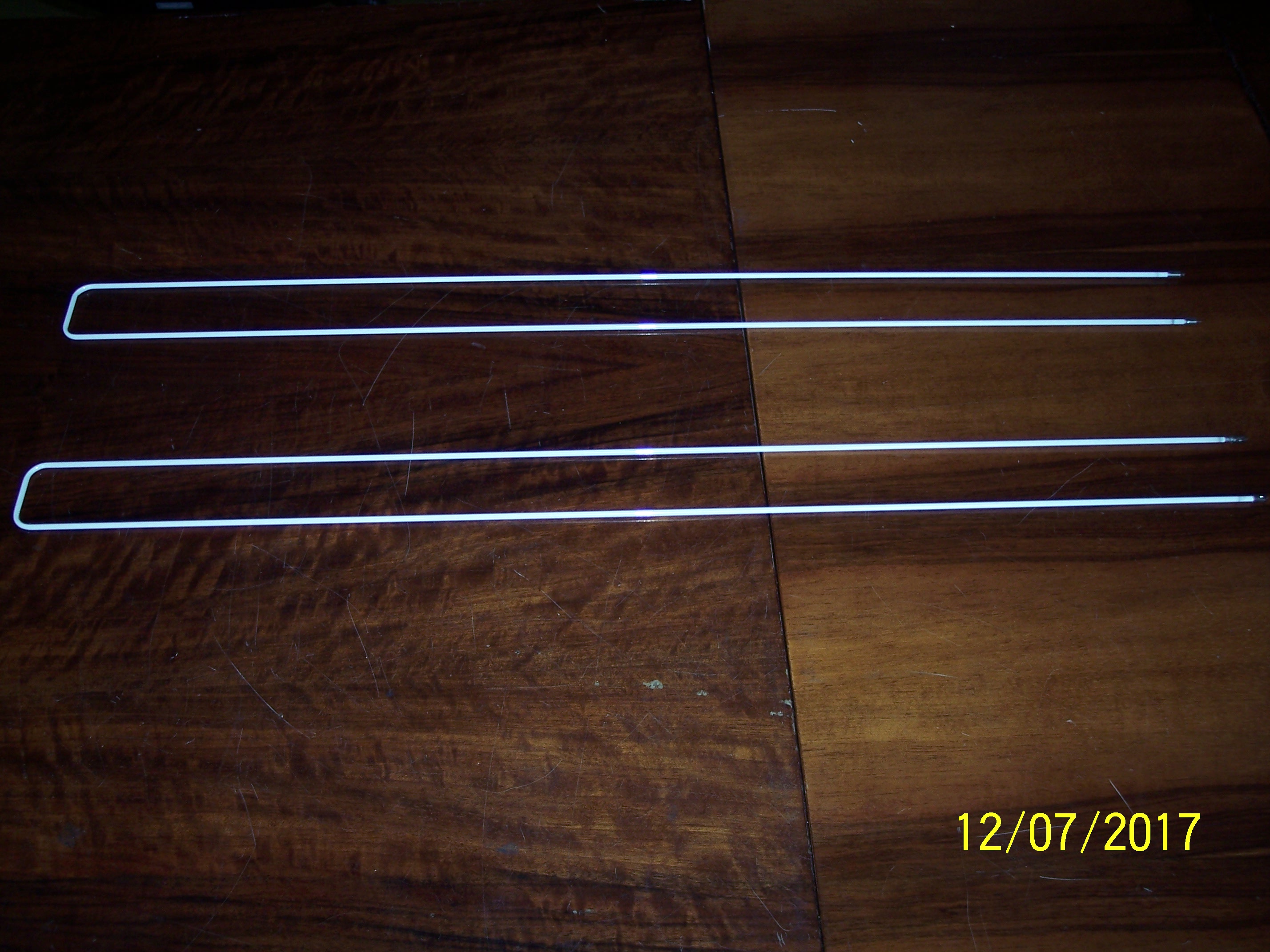 CCFL pre 32"TV  724mm x 48mm(vonkajší priemer ) x4mm