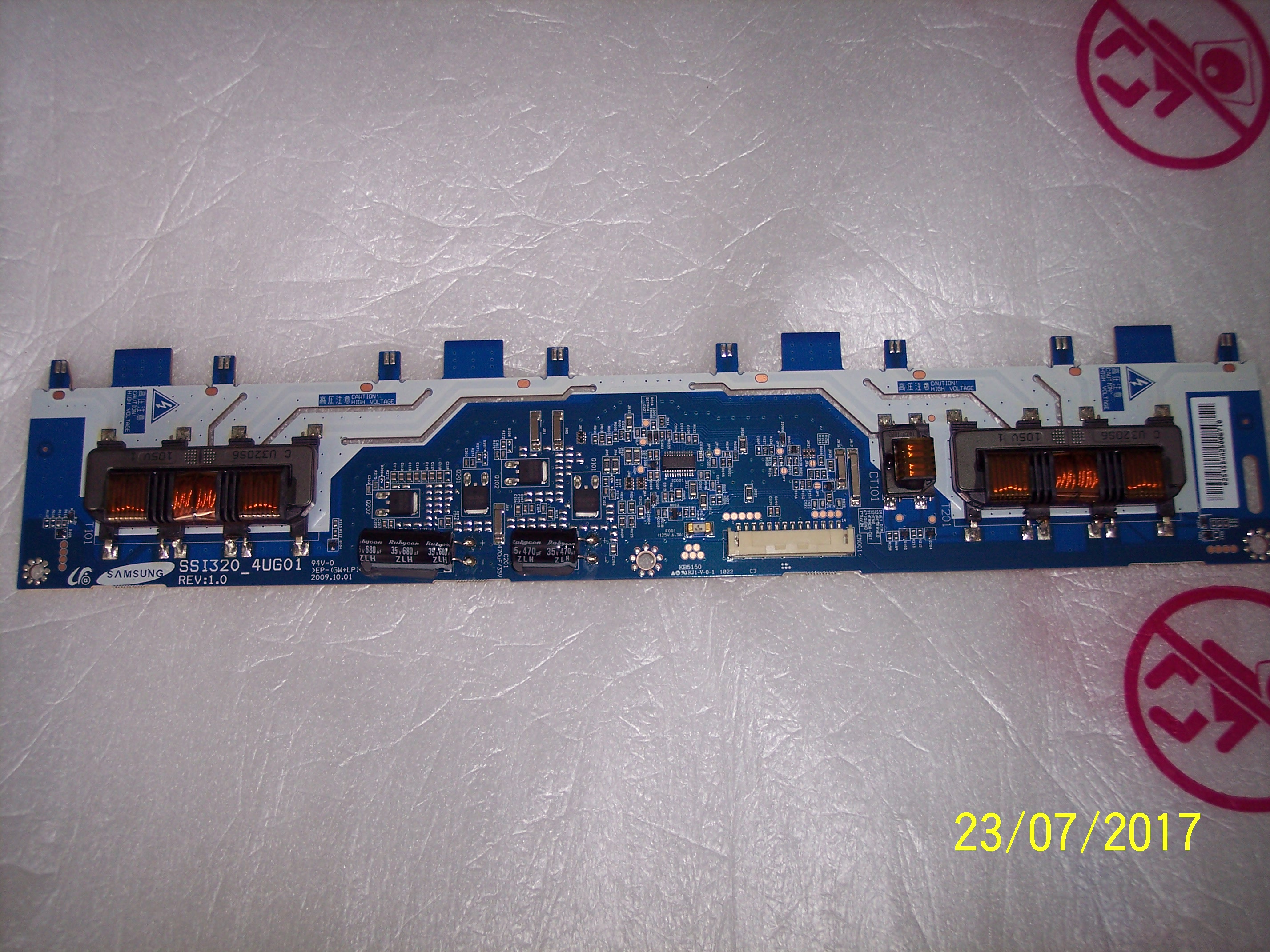 SSI320_4UG01 z Sony KDL-32BX300