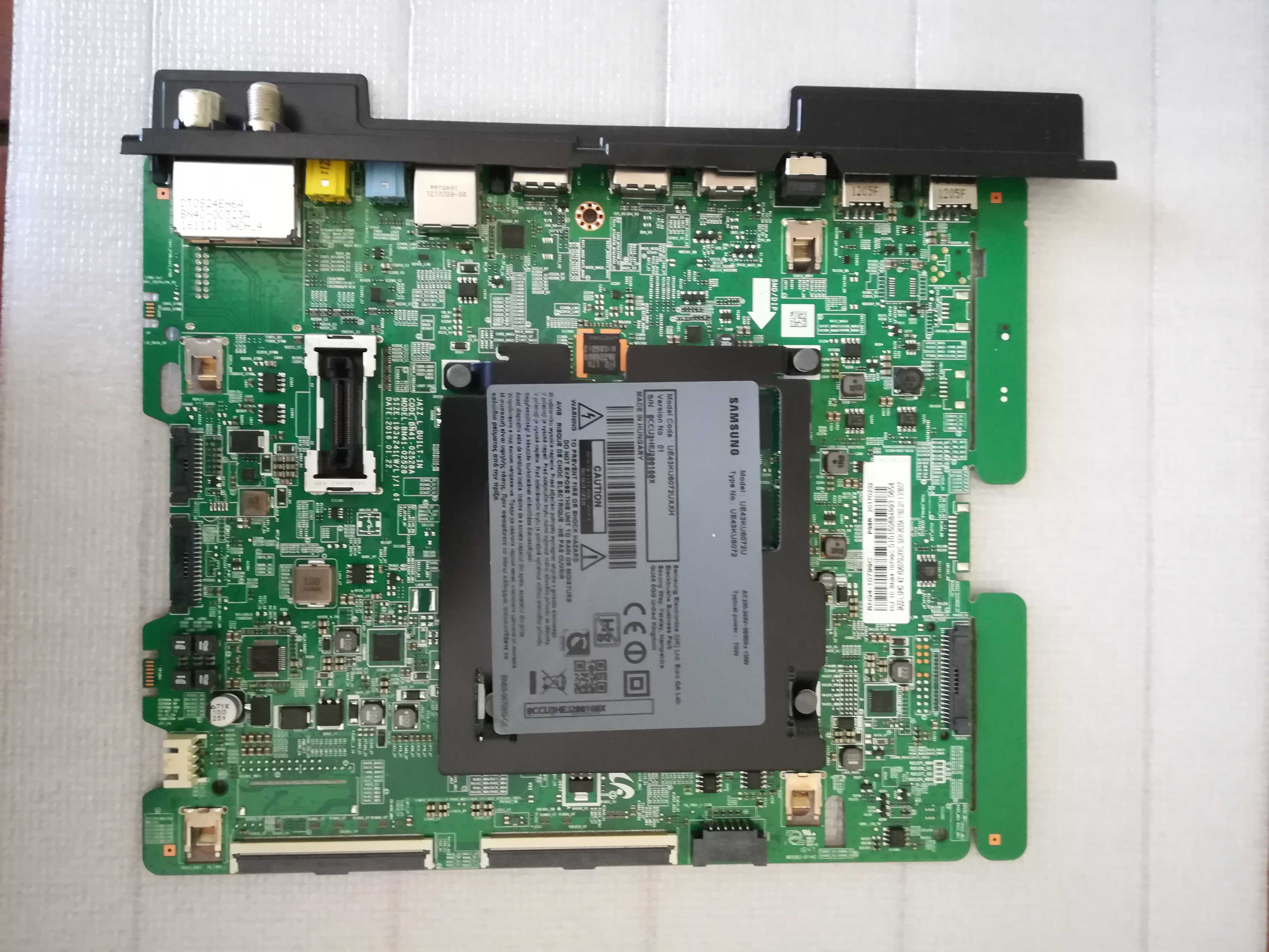 BN94-10799C , BN41-02528A z Samsung TV UE43KU6072U
