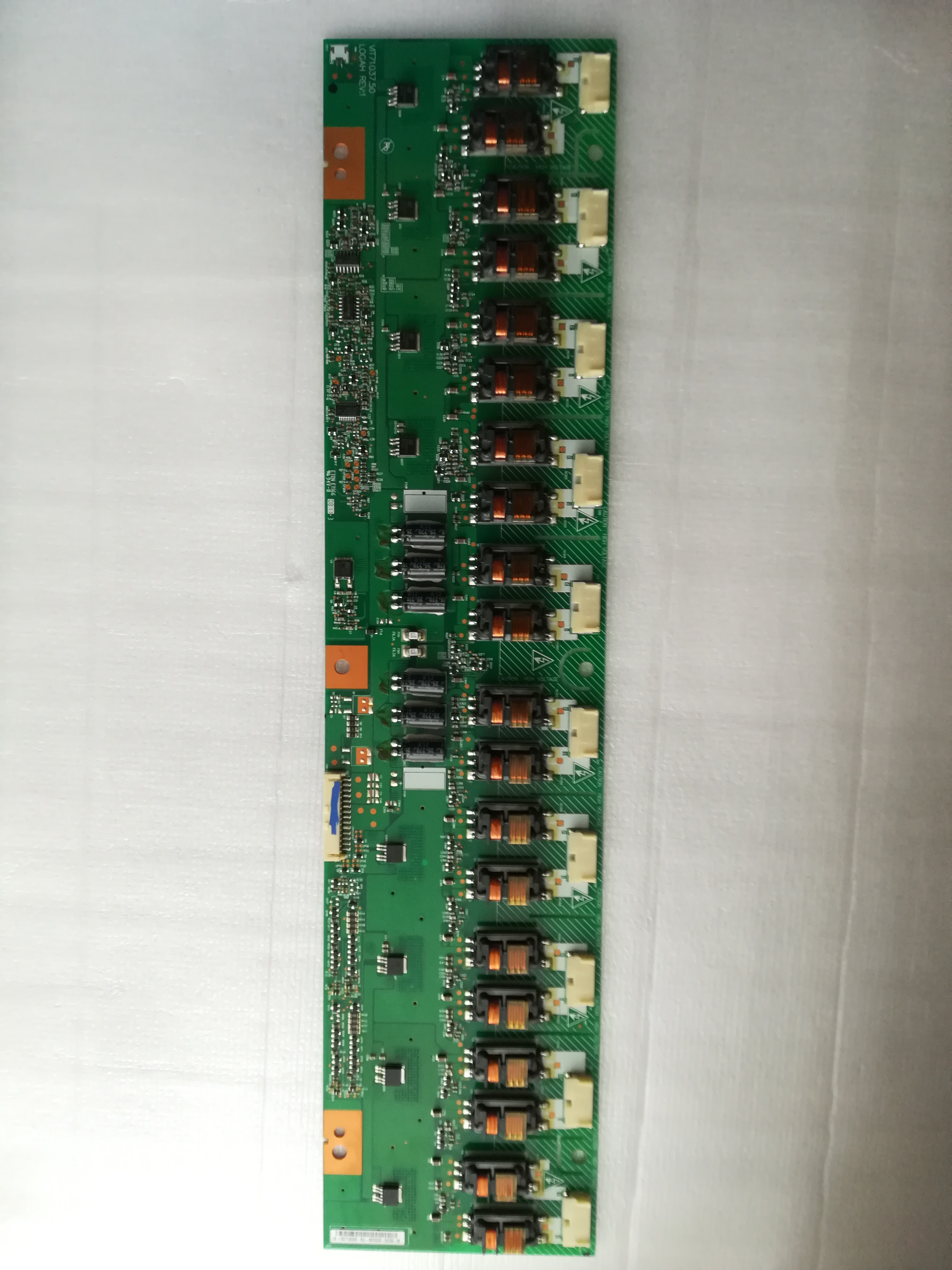 VIT1037.50 LOGAH REV:1 z LE37A656A1F